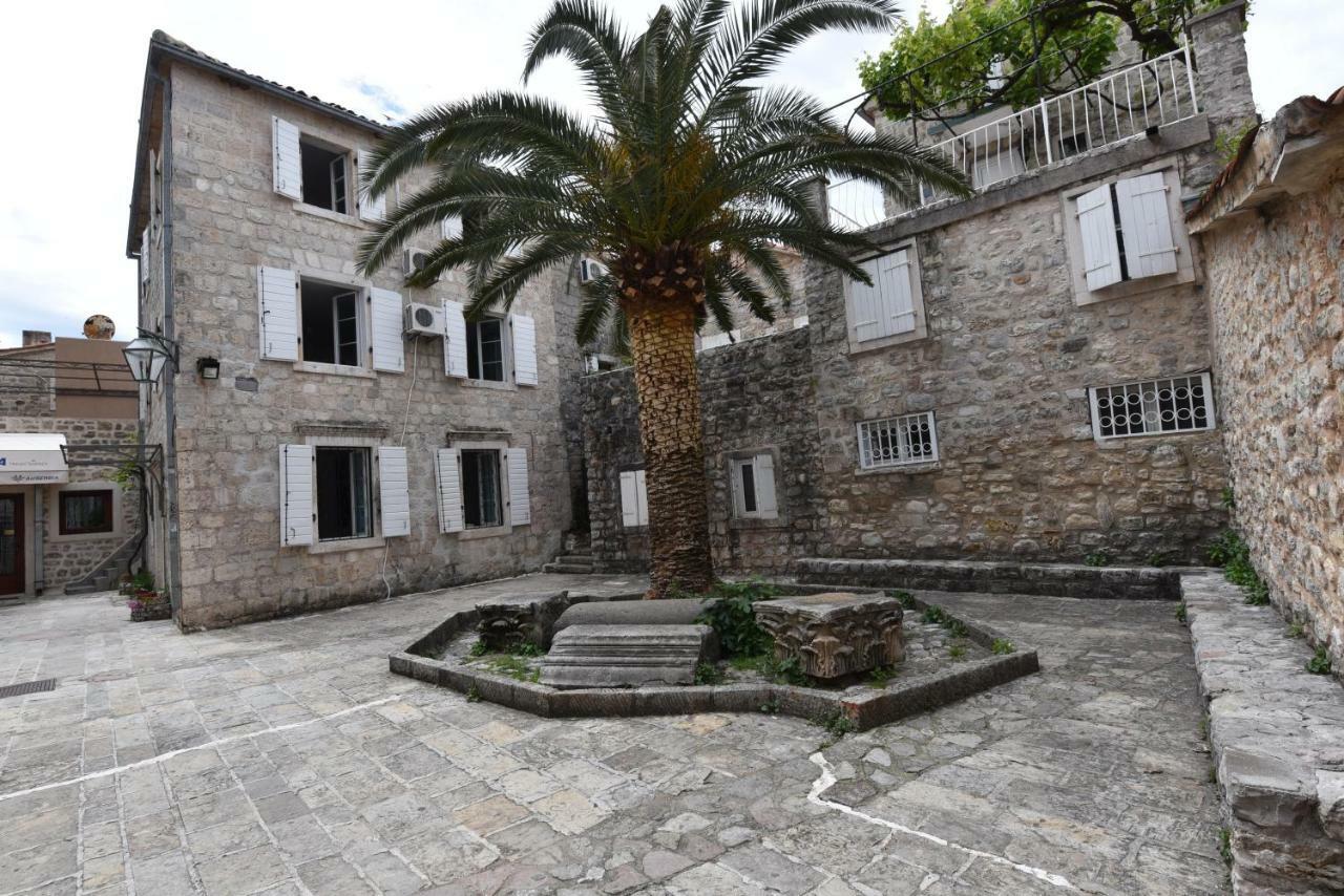 Hostel Michel Budva Exterior foto